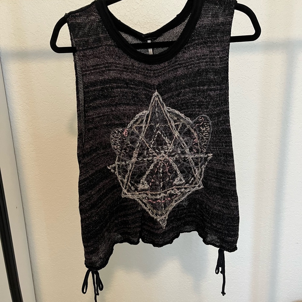 Black Sleeveless Top with Geometric Design